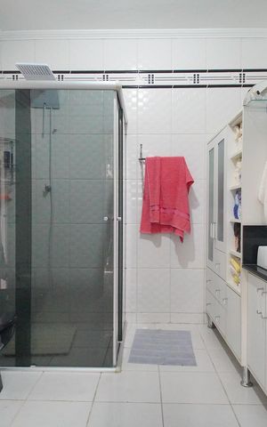 Casa à venda com 280m², 6 quartos e 2 vagasBanheiro da Suíte 3