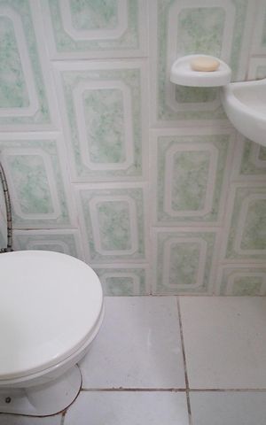 Casa à venda com 280m², 6 quartos e 2 vagasBanheiro