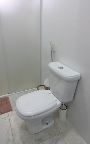 Casa para alugar com 220m², 4 quartos e 3 vagasBanheiro da Suíte 2