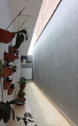Casa para alugar com 220m², 4 quartos e 3 vagascorredor lateral