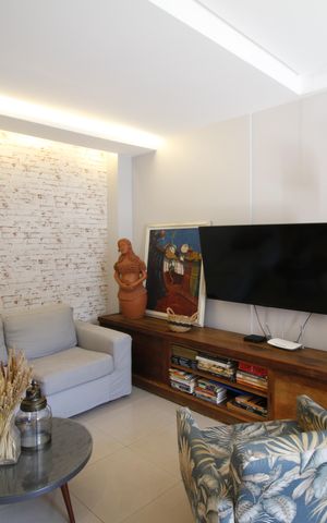 Casa de condomínio à venda com 140m², 4 quartos e 2 vagasSala