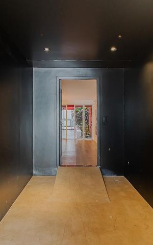 Casa à venda com 275m², 3 quartos e 2 vagasEntrada