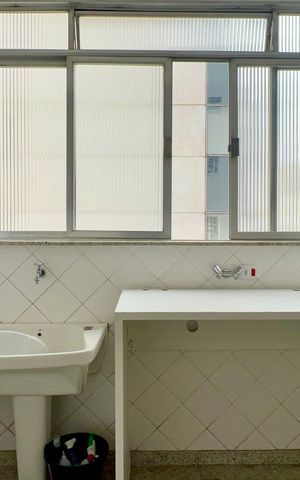 Apartamento à venda com 157m², 3 quartos e 1 vagaÁrea de Serviço
