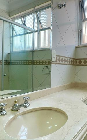 Apartamento à venda com 157m², 3 quartos e 1 vagaBanheiro social 2