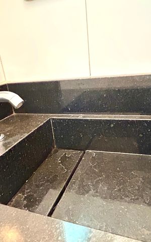 Studio à venda com 38m², 1 quarto e sem vaga Studio à venda com 38m², 1 quarto e sem vagaBanheiro Social