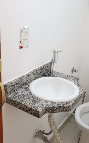 Casa à venda com 120m², 1 quarto e 2 vagasLavabo