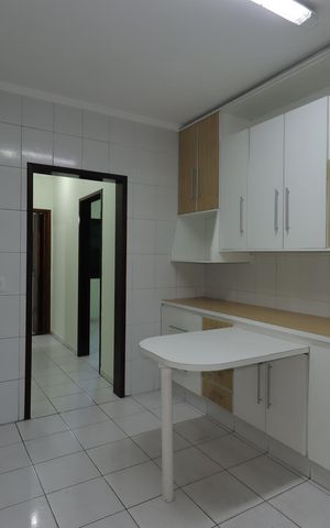 Apartamento à venda com 70m², 2 quartos e 2 vagasCozinha