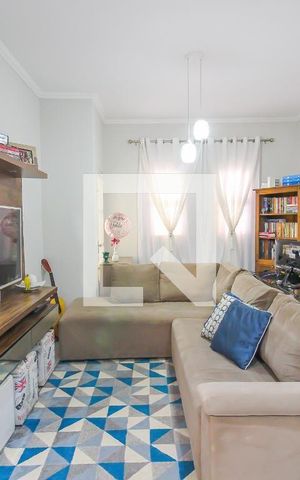 Casa à venda com 70m², 2 quartos e 2 vagas