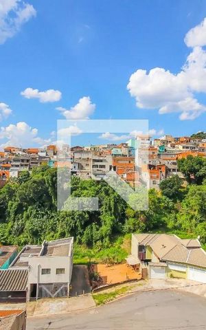 Casa à venda com 70m², 2 quartos e 2 vagas