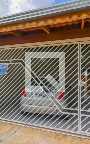 Casa à venda com 70m², 2 quartos e 2 vagas