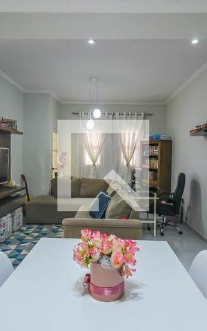 Casa à venda com 70m², 2 quartos e 2 vagas