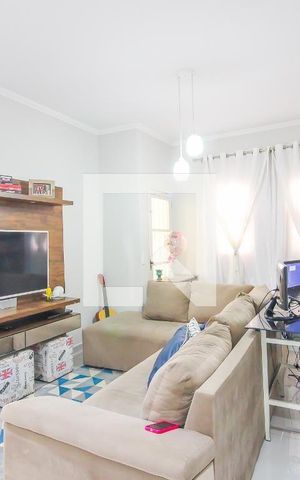 Casa à venda com 70m², 2 quartos e 2 vagas