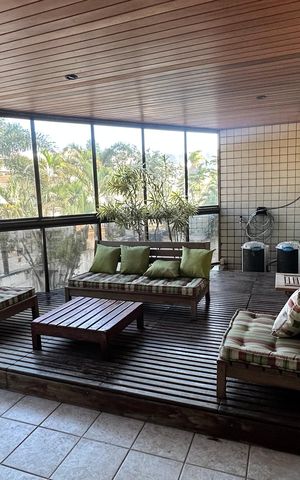 Apartamento à venda com 100m², 3 quartos e 2 vagas Apartamento à venda com 100m², 3 quartos e 2 vagasVaranda