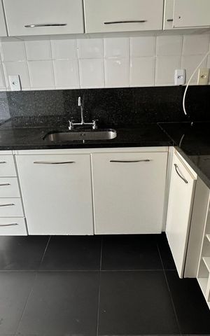 Apartamento à venda com 100m², 3 quartos e 2 vagas Apartamento à venda com 100m², 3 quartos e 2 vagasCozinha