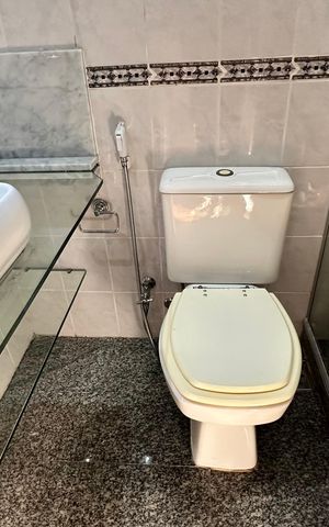 Apartamento à venda com 100m², 3 quartos e 2 vagas Apartamento à venda com 100m², 3 quartos e 2 vagasBanheiro Social