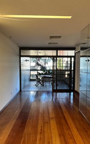 Apartamento à venda com 100m², 3 quartos e 2 vagas Apartamento à venda com 100m², 3 quartos e 2 vagasSala