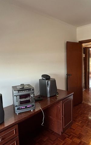 Apartamento à venda com 140m², 3 quartos e 2 vagas Apartamento à venda com 140m², 3 quartos e 2 vagasQuarto 1