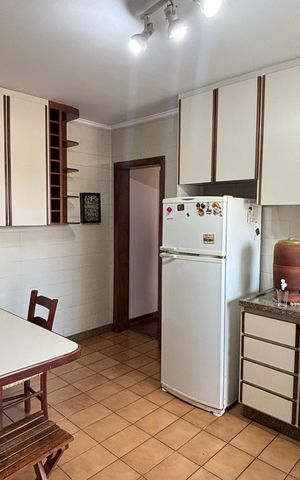 Apartamento à venda com 140m², 3 quartos e 2 vagas Apartamento à venda com 140m², 3 quartos e 2 vagasCozinha