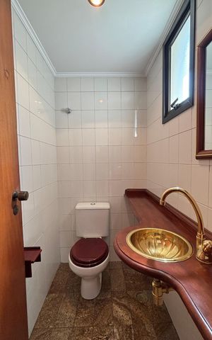 Apartamento à venda com 140m², 3 quartos e 2 vagas Apartamento à venda com 140m², 3 quartos e 2 vagasLavabo