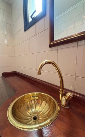 Apartamento à venda com 140m², 3 quartos e 2 vagas Apartamento à venda com 140m², 3 quartos e 2 vagasLavabo