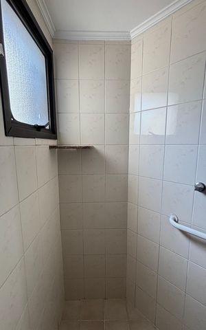 Apartamento à venda com 140m², 3 quartos e 2 vagas Apartamento à venda com 140m², 3 quartos e 2 vagasBanheiro da Suíte