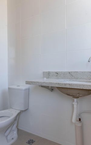 Apartamento à venda com 59m², 2 quartos e 2 vagas Apartamento à venda com 59m², 2 quartos e 2 vagasBanheiro