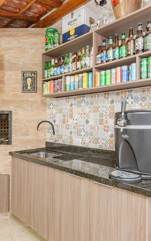 Casa à venda com 150m², 3 quartos e 3 vagasÁrea de Serviço