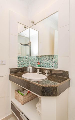 Casa à venda com 150m², 3 quartos e 3 vagasBanheiro da Suíte 2