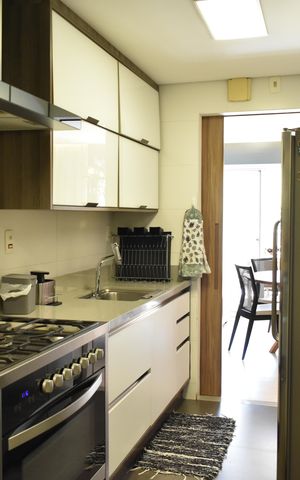 Apartamento à venda com 150m², 3 quartos e 2 vagasCozinha