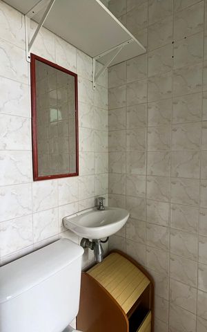 Apartamento para alugar com 198m², 3 quartos e 2 vagas Apartamento para alugar com 198m², 3 quartos e 2 vagasBanheiro de serviço