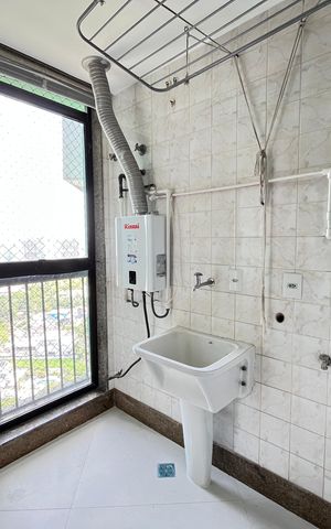 Apartamento para alugar com 198m², 3 quartos e 2 vagas Apartamento para alugar com 198m², 3 quartos e 2 vagasÁrea de serviço
