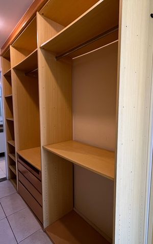 Apartamento para alugar com 198m², 3 quartos e 2 vagas Apartamento para alugar com 198m², 3 quartos e 2 vagasCloset Suíte 2