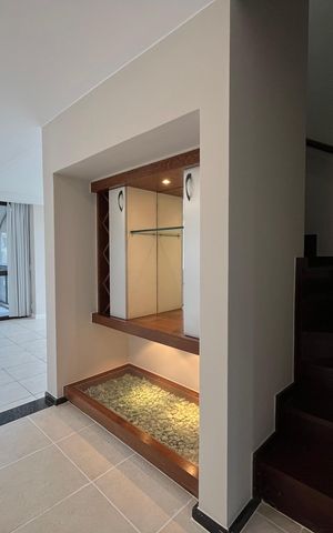 Apartamento para alugar com 198m², 3 quartos e 2 vagas Apartamento para alugar com 198m², 3 quartos e 2 vagasCorredor