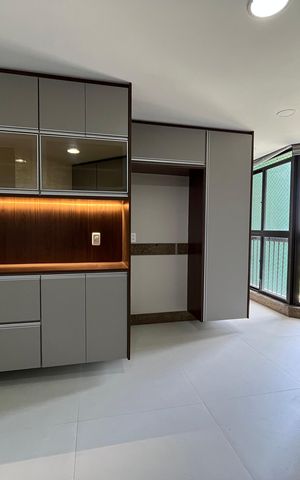 Apartamento para alugar com 198m², 3 quartos e 2 vagas Apartamento para alugar com 198m², 3 quartos e 2 vagasCozinha