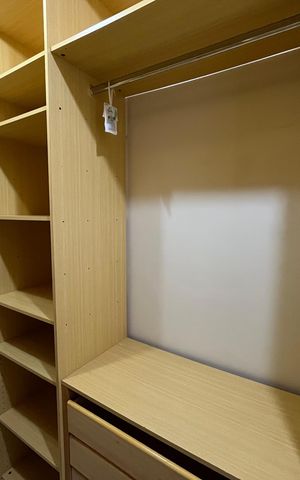 Apartamento para alugar com 198m², 3 quartos e 2 vagas Apartamento para alugar com 198m², 3 quartos e 2 vagasCloset Suíte