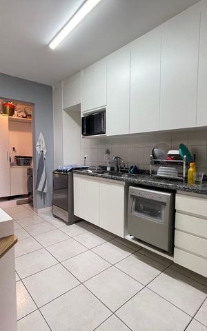 Apartamento à venda com 170m², 4 quartos e 3 vagas Apartamento à venda com 170m², 4 quartos e 3 vagasCozinha