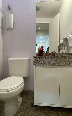 Apartamento à venda com 170m², 4 quartos e 3 vagas Apartamento à venda com 170m², 4 quartos e 3 vagasLavabo