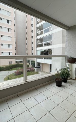 Apartamento à venda com 170m², 4 quartos e 3 vagas Apartamento à venda com 170m², 4 quartos e 3 vagasVaranda da Sala