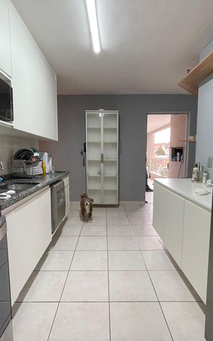 Apartamento à venda com 170m², 4 quartos e 3 vagas Apartamento à venda com 170m², 4 quartos e 3 vagasCozinha