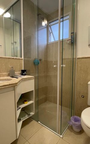 Apartamento à venda com 170m², 4 quartos e 3 vagas Apartamento à venda com 170m², 4 quartos e 3 vagasBanheiro da Suíte 1
