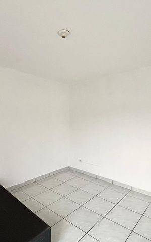 Casa para alugar com 100m², 2 quartos e 1 vagaQuarto 1