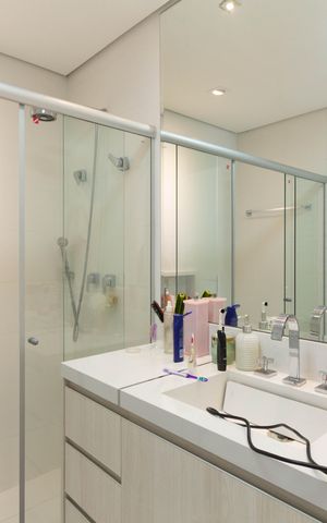 Apartamento à venda com 400m², 5 quartos e 4 vagas Apartamento à venda com 400m², 5 quartos e 4 vagasBanheiro da Suíte 3