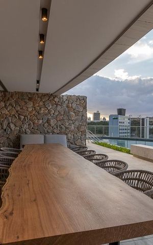 Apartamento à venda com 241m², 4 quartos e 4 vagasÁrea comum