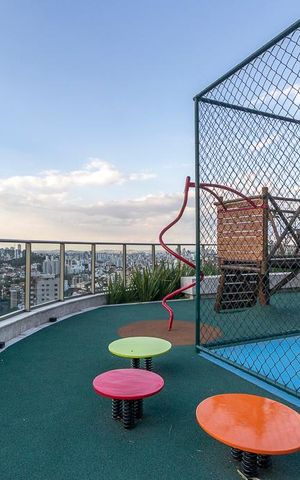 Apartamento à venda com 241m², 4 quartos e 4 vagasÁrea comum - Playground
