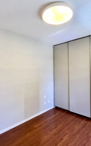 Apartamento para alugar com 130m², 3 quartos e 1 vaga Apartamento para alugar com 130m², 3 quartos e 1 vagaSuíte