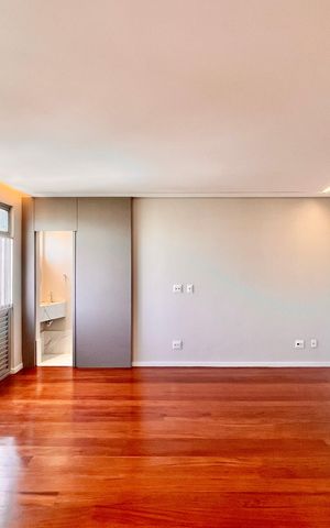 Apartamento para alugar com 130m², 3 quartos e 1 vaga Apartamento para alugar com 130m², 3 quartos e 1 vagaSala