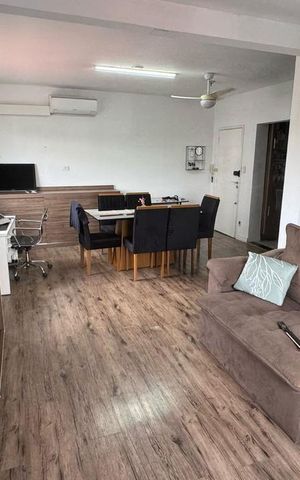 Apartamento à venda com 75m², 1 quarto e 1 vaga Apartamento à venda com 75m², 1 quarto e 1 vagaSala