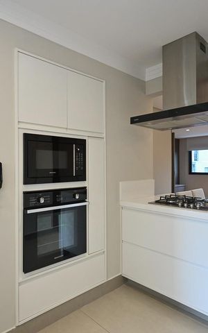 Apartamento para alugar com 105m², 2 quartos e 3 vagasCozinha