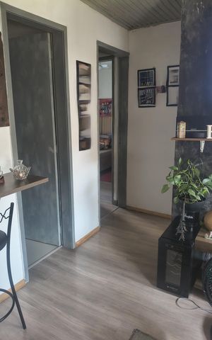 Casa à venda com 65m², 3 quartos e 1 vaga Casa à venda com 65m², 3 quartos e 1 vagaSala