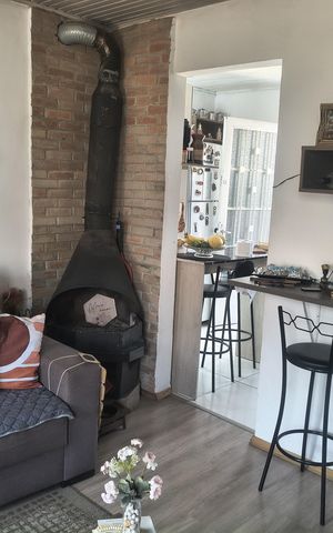 Casa à venda com 65m², 3 quartos e 1 vaga Casa à venda com 65m², 3 quartos e 1 vagaSala